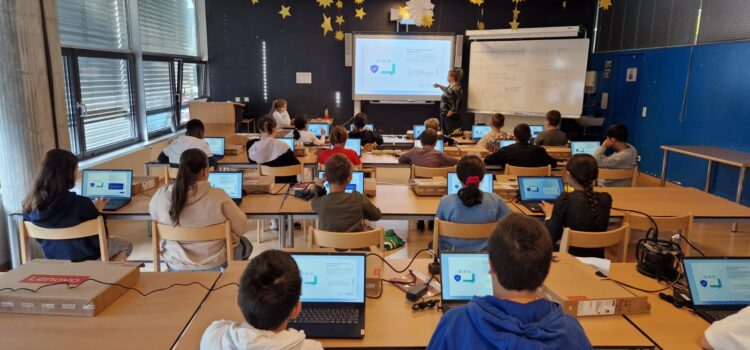 Laptops für die 1. KLASSEN