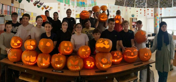 Kürbisschnitzen in der 3c